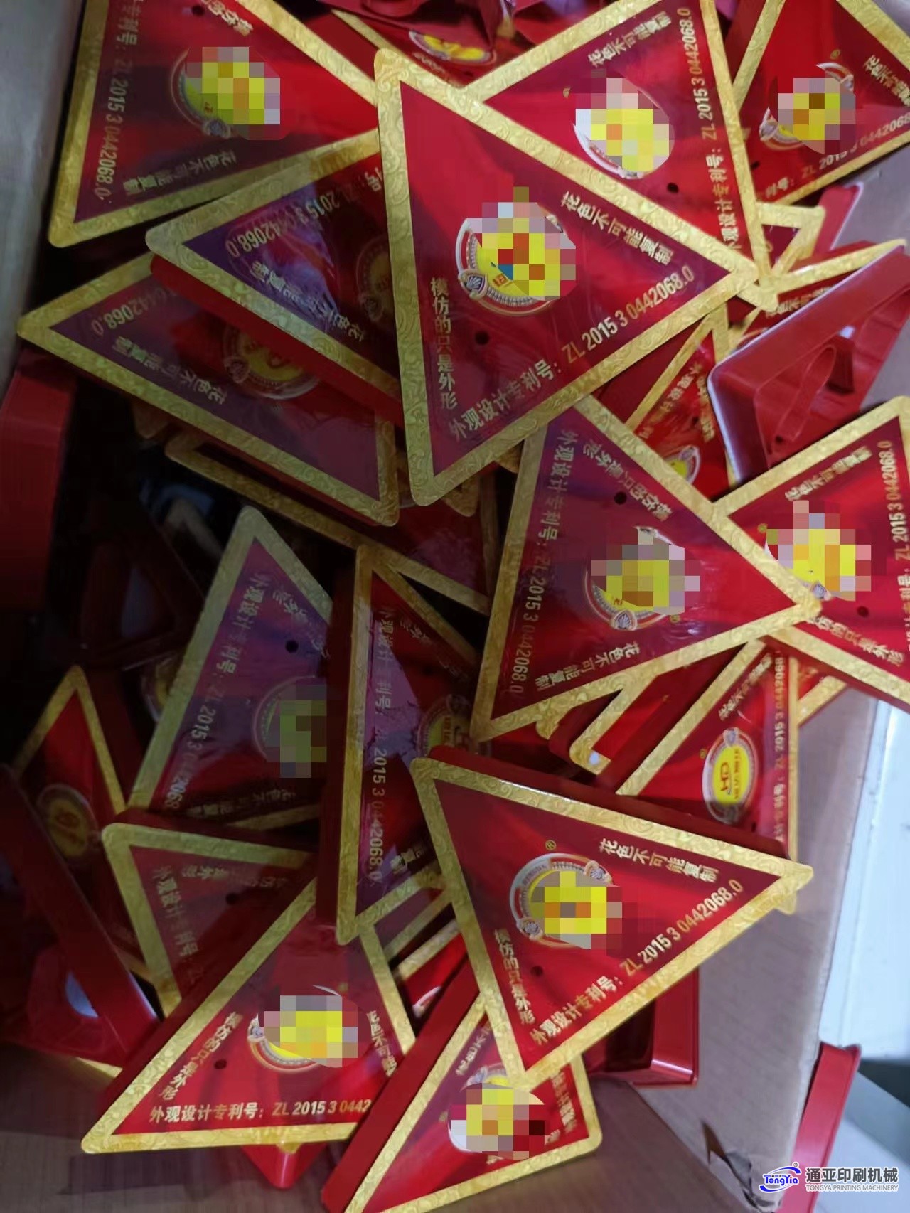 TYH-450STK18MJC煙花蓋熱轉(zhuǎn)印自動封口機(jī) 封口機(jī) 食品封口機(jī) 煙花自動封口機(jī)