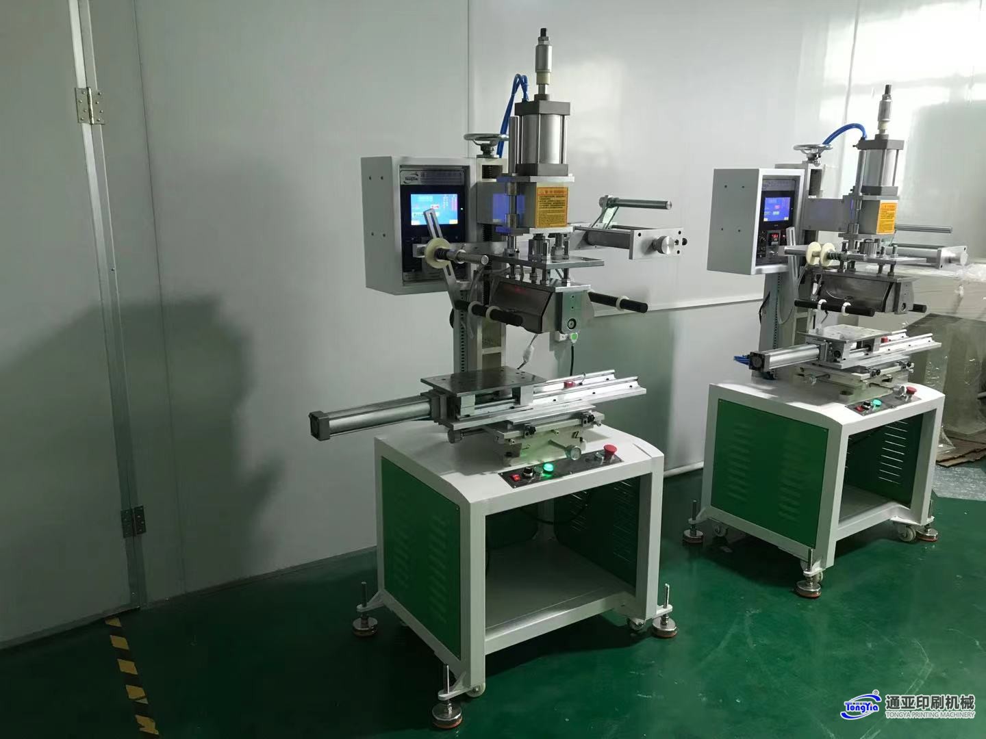 TYT-200FMC-3平圓兩用燙金機(jī)